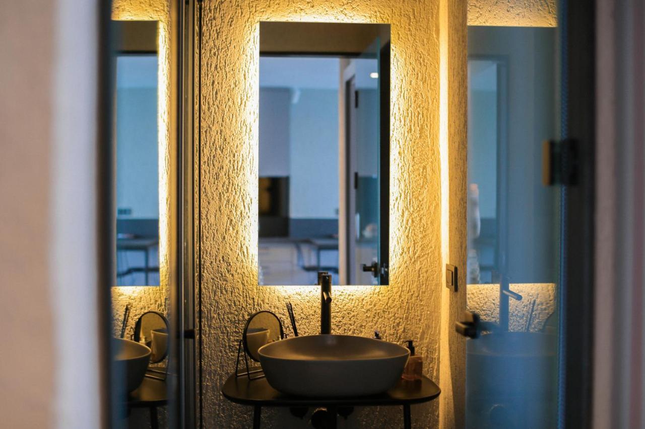 Apartament Surfer Caravan Gastro Pub Suites- Adults Only