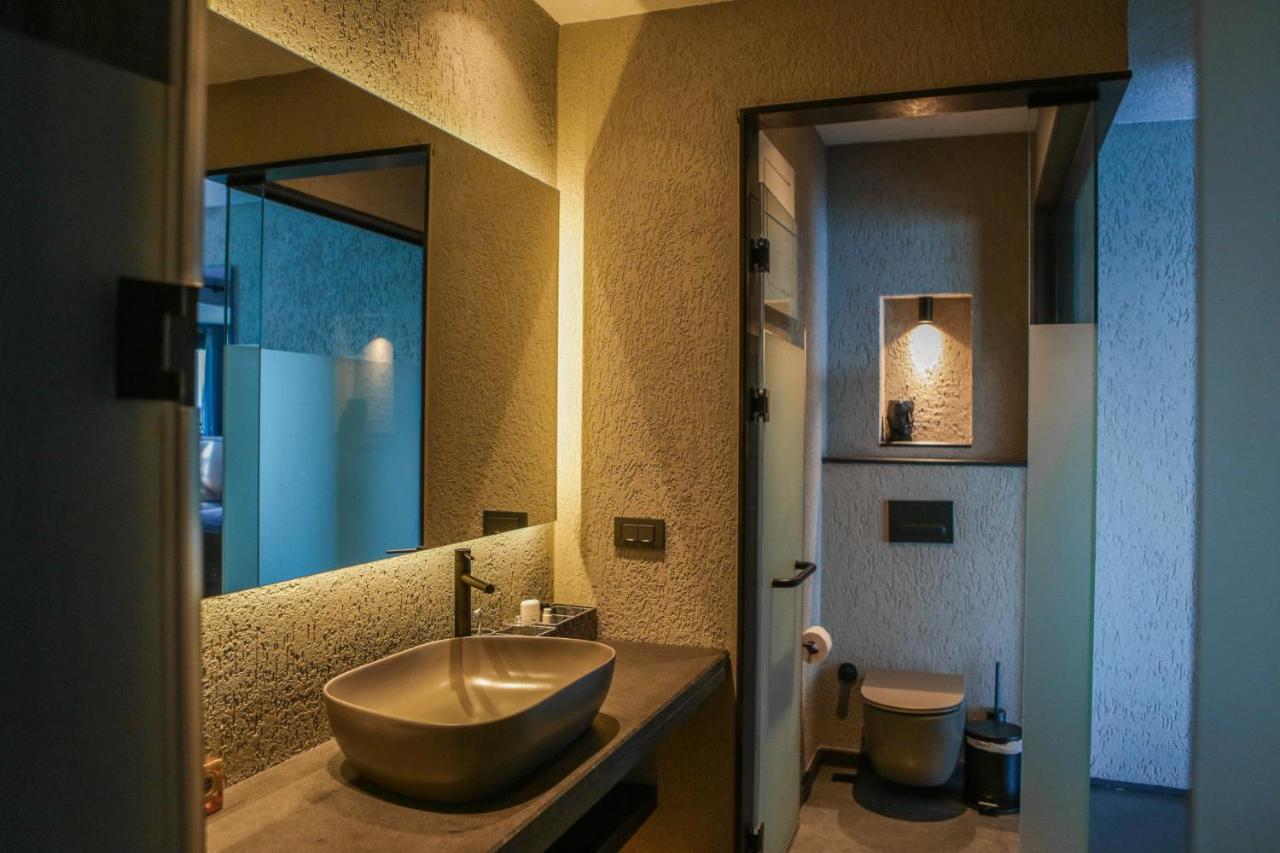 Surfer Caravan Gastro Pub Suites- Adults Only Apartament